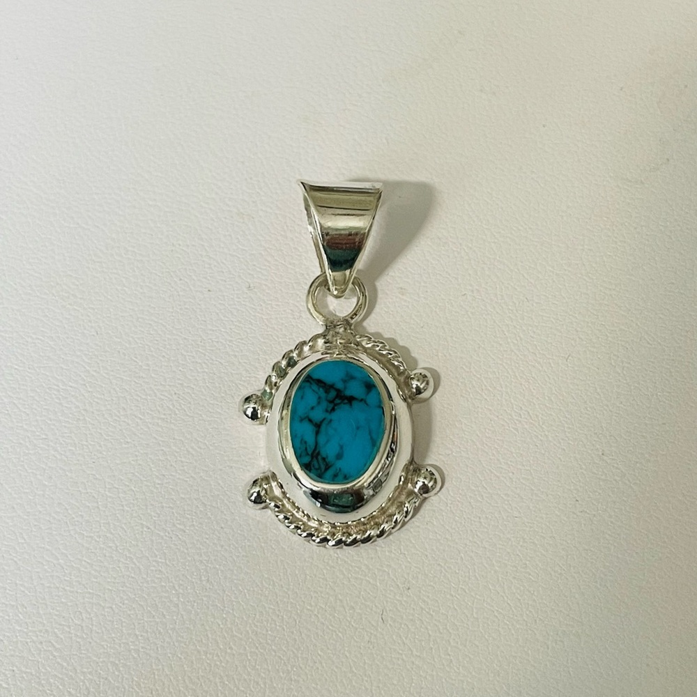 🧢 Turquoise Pendant in sterling silver